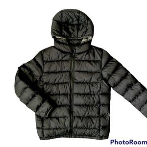 Uniqlo Boys Lightweight Puffer Jacket with Hood Size 13 Black